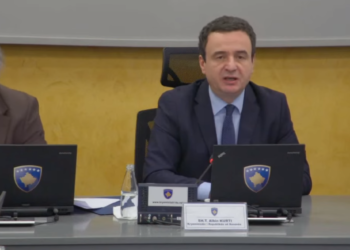 Kurti numëron arritjet e Qeverisë, akuzon Gjykatën Kushtetuese për Projektligjin për Vetingun
