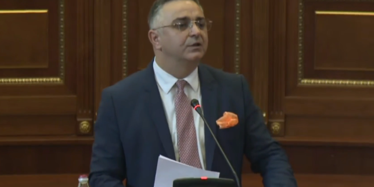 Tahiri: Kjo është qeveri e regresit, e politizimit, e dështimit dhe paaftësisë për të qeverisur