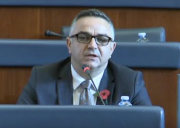 VV kërkon rishikimin e deklaratës së AAK-së për mbështetje të Rezolutës së PE-së