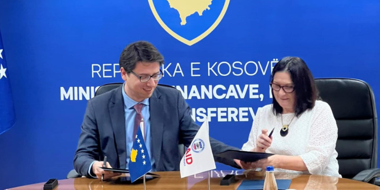 Ministria e Financave dhe USAID krijojnë sistemin elektronik të faturave