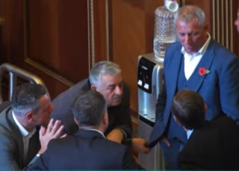 Opozita kundër projektbuxhetit të qeverisë