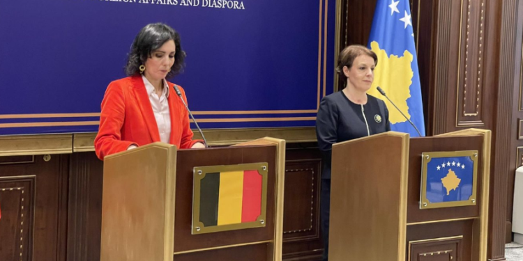 Ministrja belge kërkon de-eskalim të situatës në veri e përkushtim në dialog