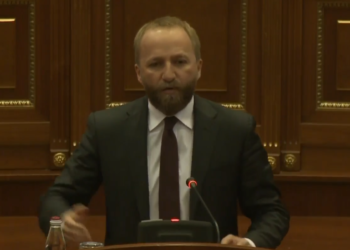 Tahiri-Haxhiut: Njerëzit ty s’duhet të të shohin as në televizor