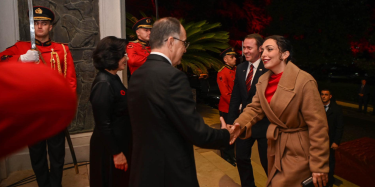 Osmani mori pjesë në pritjen e Begajt për nder të 28 Nëntorit