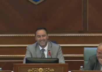 Konjufca-deputetëve të VV-së: Për një sekondë ju çoj n’shpi