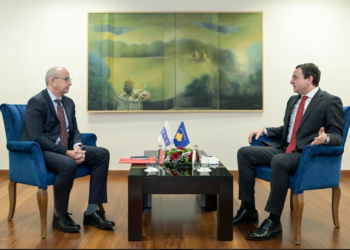 Kurti: Serbia duhet të bëjë kërkesë për mbajtjen e zgjedhjeve në Kosovë