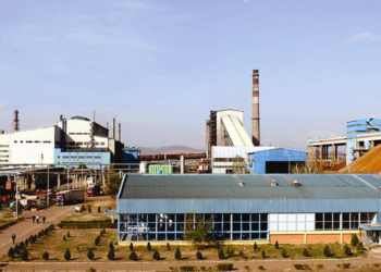 Ferronikeli ndalon përkohësisht prodhimin