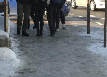 Trotuaret e pakalueshme në Prishtinë