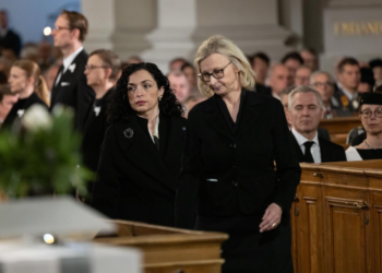 Osmani mori pjesë në varrimin e ish-Presidentit të Finlandës, Martti Ahtisaari