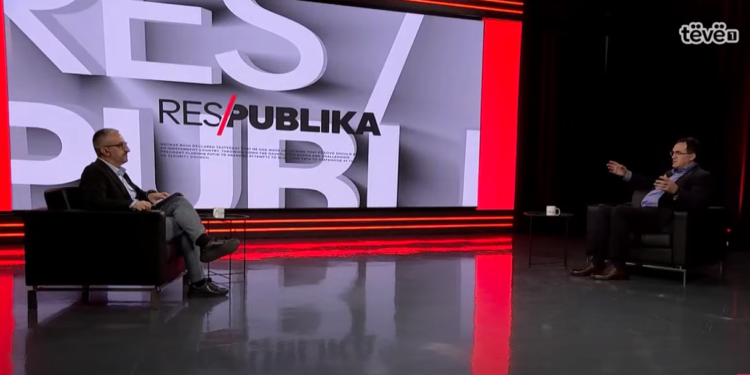 Hajrizi: Përmes teknologjisë mund të kalojmë nga mësimi klasik 1.0 në atë modern 3.0