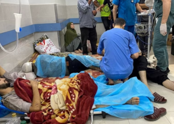 Ushtria izraelite bastis spitalin kryesor të Gazës