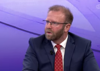 Abazi thotë se targat RKS në veri po pranohen pasi Kurti pranoi Asociacionin