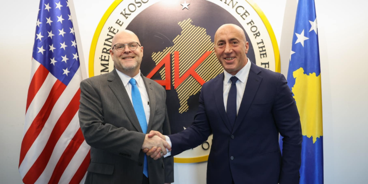 Haradinaj e Hovenier diskutojnë për zhvillimet e fundit në vend