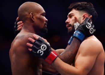 UFC, shqiptari Buzukja nokautohet pas vetëm 49 sekondave