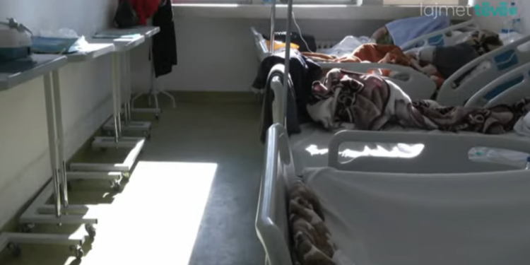 Mbingarkesë të shtretërve në Klinikën e Pulmologjisë