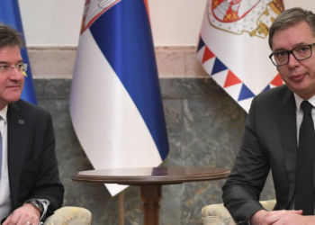 Vuçiq në takim me Lajçak kërkon themelimin e Asociacionit