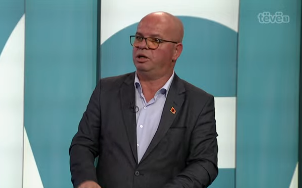 Latifi thotë se mungesa e noterit në Rahovec po paraqet problem për bujqit dhe gjithë banorët