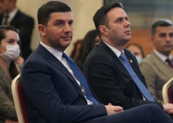 Krasniqi e Abdixhiku merren në mbrojtje të policisë