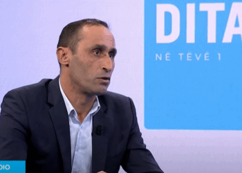 Qeriqi rrëfen momentin e plagosjes nga forcat serbe derisa barte armatim nga Shqipëria