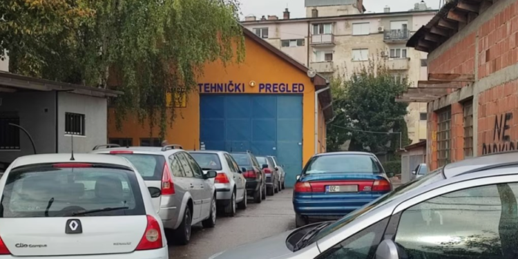 Sveçla: Qytetarët në veri i janë përgjigjur pozitivisht ftesët për regjistrimin e veturave