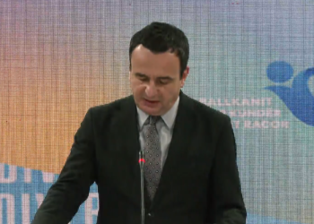 Kurti: Për të luftuar diskriminimin dhe format e pabarazisë do të flasim sot, nesër e çdo ditë