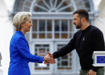 Von der Leyen arrin në Kiev