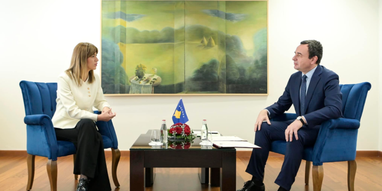 Haxhiu emërohet koordinatore kombëtare për mbrojtje nga dhuna në familje