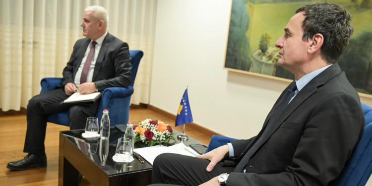 Qeveria jep detaje nga takimi i Kurtit me Njësinë Speciale