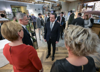 Kurti merr pjesë në shënimin e 157 vjetorit të festës së mbretit belg