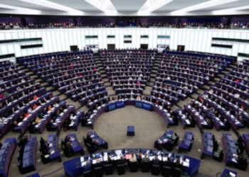PE-ja propozon ndryshimin e traktatit të BE-së dhe heqjen e vetos në vendimmarrje