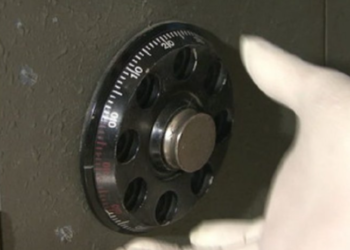 Vidhet kasaforta e një banese në Pejë