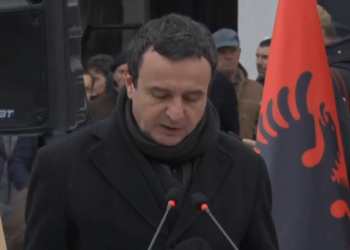 Kurti në zbulimin e shtatores së Demaçit: Heroi mund të jetë i vetëm në jetë por nuk është kurrë jetim në histori