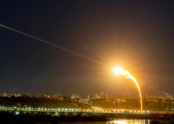 Rusia sulmon me dronë dhe raketa Ukrainën