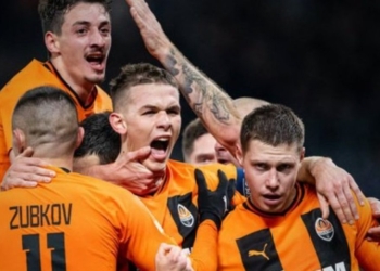 Shakhtar Donetsk shkakton befasinë dhe mposht Barcelonën