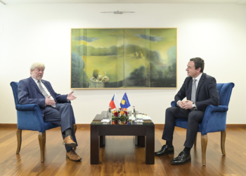 Kurti falënderon ambasadorin çek për përkrahjen e vazhdueshme të Çekisë ndaj Kosovës