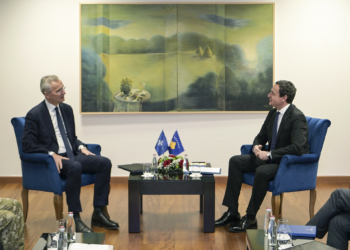 Zyra e Kryeministrit jep detaje për takimin Kurti – Stoltenberg
