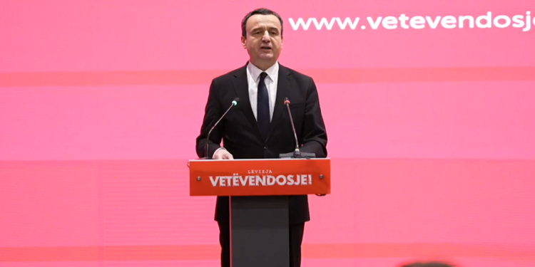 Tre vjetori i aktakuzës së ish-krerëve të UÇK-së, Kurti: Po peshojnë rëndë gabimet e pushteteve të shkuara