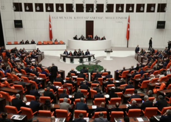 Parlamenti turk shtyu vendimin rreth anëtarësimit të Suedisë në NATO