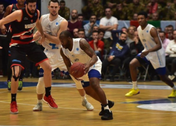 Prishtina rikthen Armstead