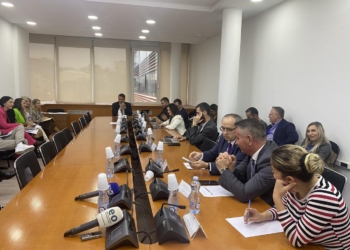 Guvernatori në udhëtim jashtë vendit, shtyhet raportimi në Komisionin për Buxhet