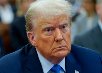 Trump dëshmon për rastin e mashtrimeve financiare