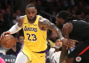 Lakers fiton ndaj Clippers, James i papërmbajtshëm