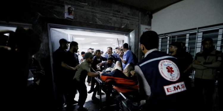 Spitali kryesor i Gazës në terr