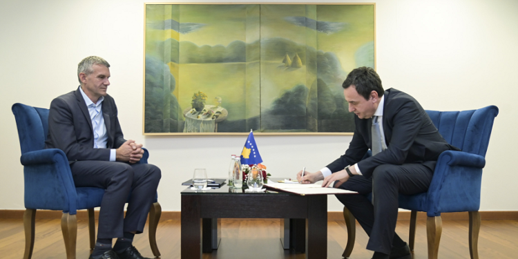 Avni Kastrati emërohet u.d. i drejtorit ekzekutiv të Agjencisë së Statistikave të Kosovës