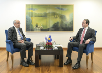 Kurti dhe shefi i OSBE-së në Kosovë, diskutojnë për sulmin terrorist të 24 shtatorit