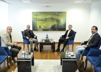 Kurti i pret në takim miqësor Taravarin dhe Snopçen