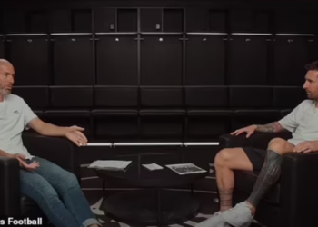 Messi dhe Zidane ‘thumbojnë’ Ronaldon me një mesazh të koduar