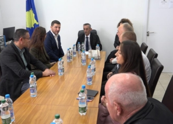 Krasniqi viziton Zveçanin dhe Zubin Potokun