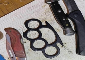 Arrestohen tre persona për dhunë në familje dhe armëmbajtje pa leje