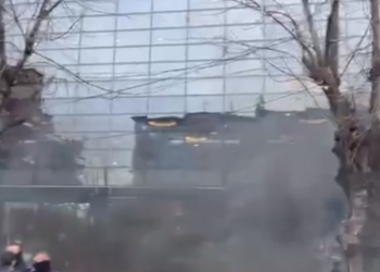 Eskalon protesta e PSD-së, hidhet gazlotsjellës – Policia arreston disa protestues